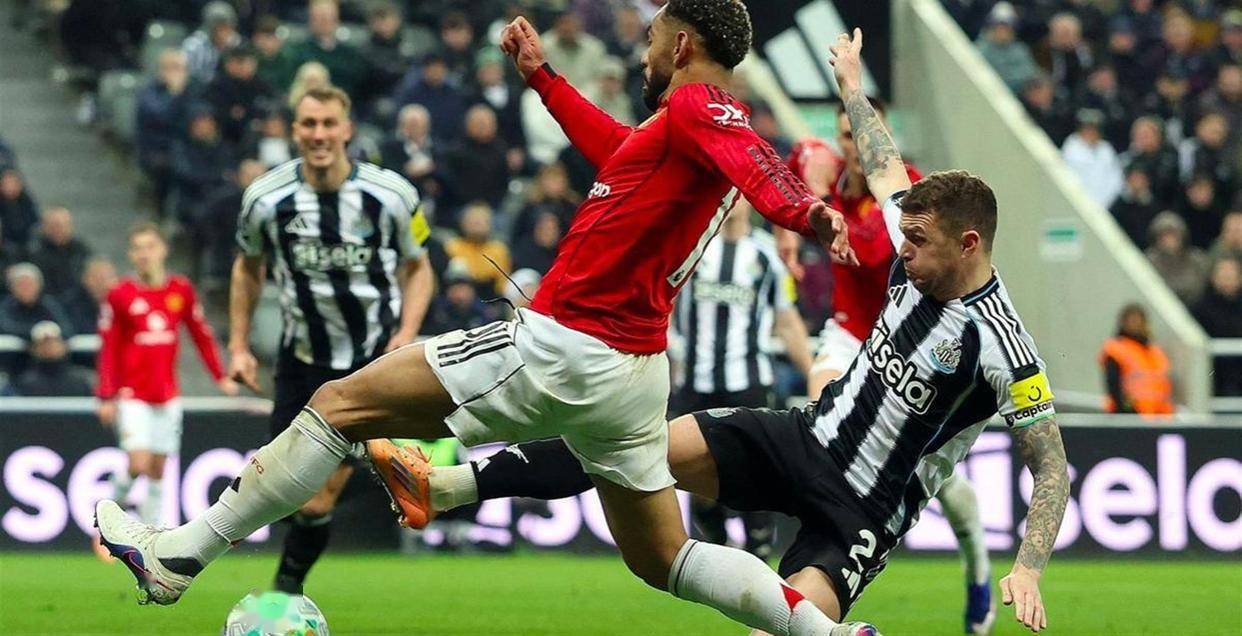 爱游戏APP下载-葡萄牙体育主场大胜曼城