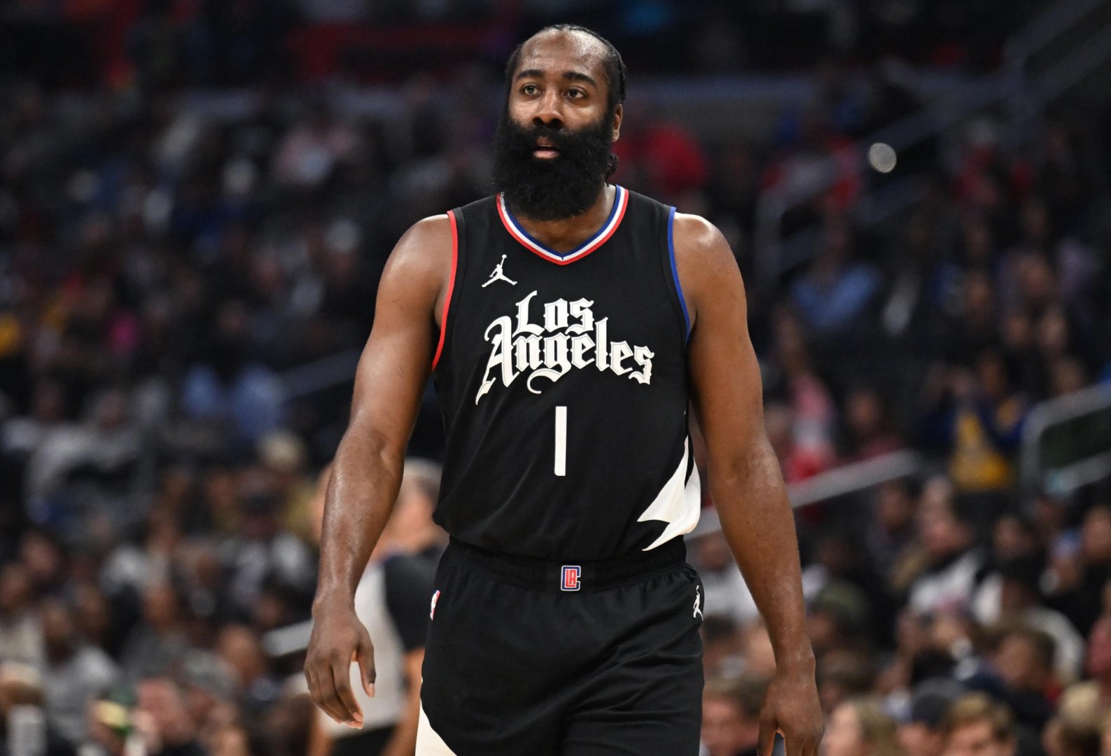 爱游戏APP-太狠了！赛地聚焦——德甲关键时刻热度飙升NBA季后赛冲刺阶段热度飙升，战术调整首场表现抢眼